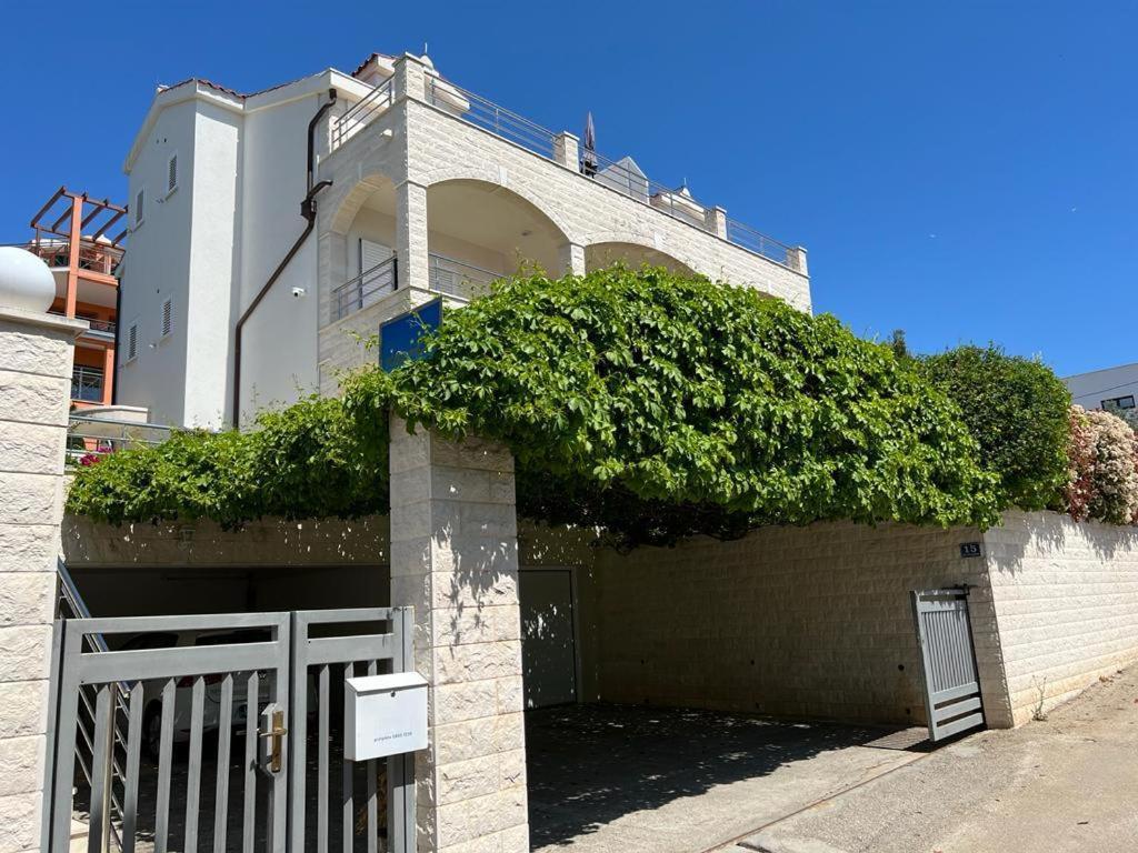 Villa Marta apartmani Traù Esterno foto